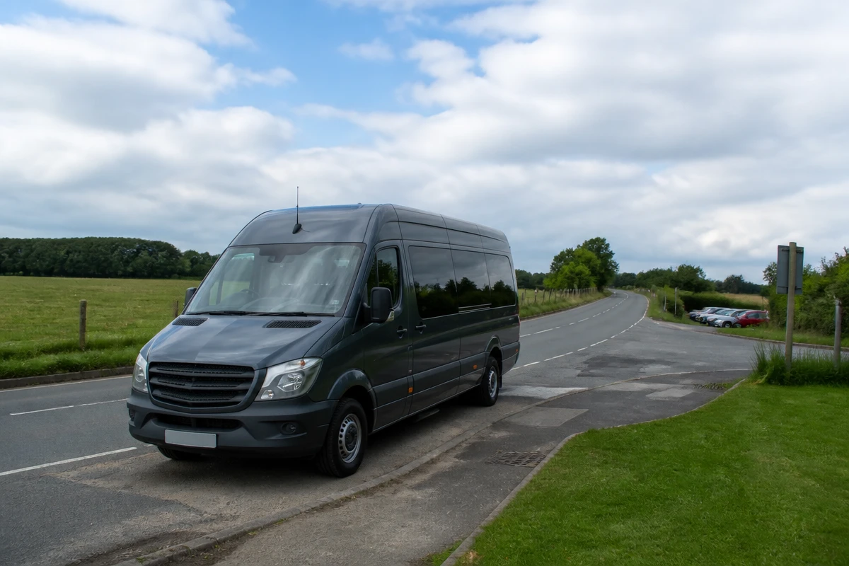 Minibus Hire in Goodmayes